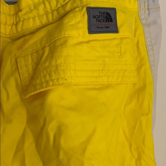 The north face men’s yellow swimming trunks - Picture 6 of 6